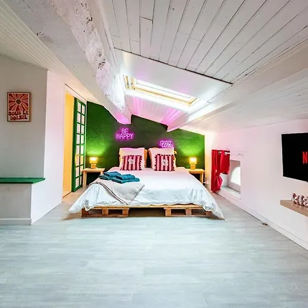 Air-conditioned Two-room Free Parking Close To Aude Appartement *